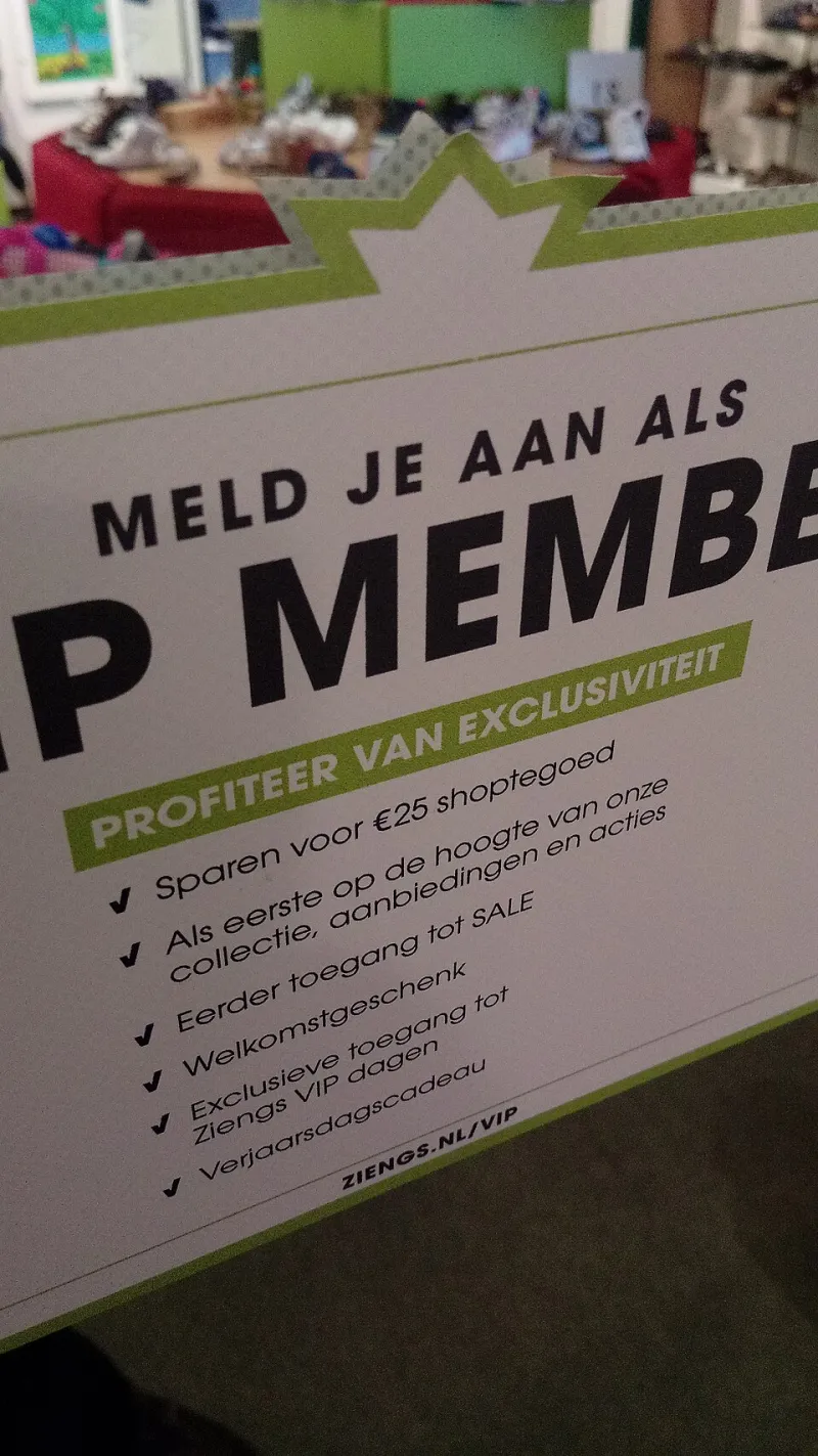 Gold Cards and Empty Promises: What Aussie VIP Programs Are Really Selling You